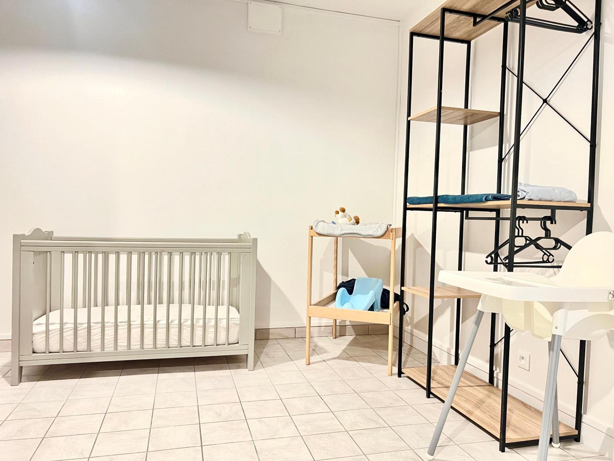 Le Grand Penon ~ Logement Spacieux A 6 Min Du Parc Saint-Georges-les-Baillargeaux Exteriér fotografie
