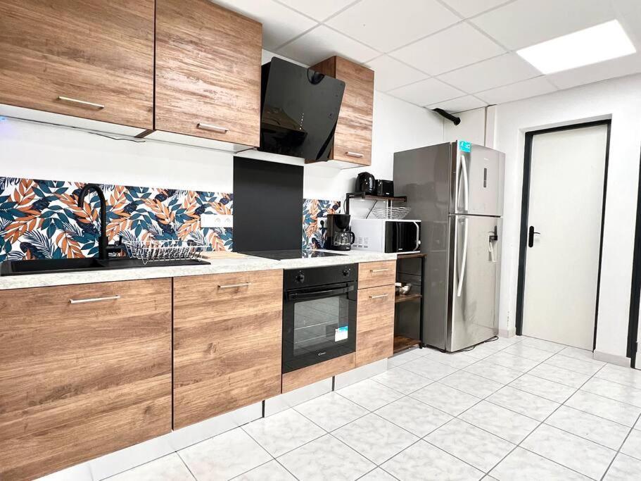 Le Grand Penon ~ Logement Spacieux A 6 Min Du Parc Saint-Georges-les-Baillargeaux Exteriér fotografie