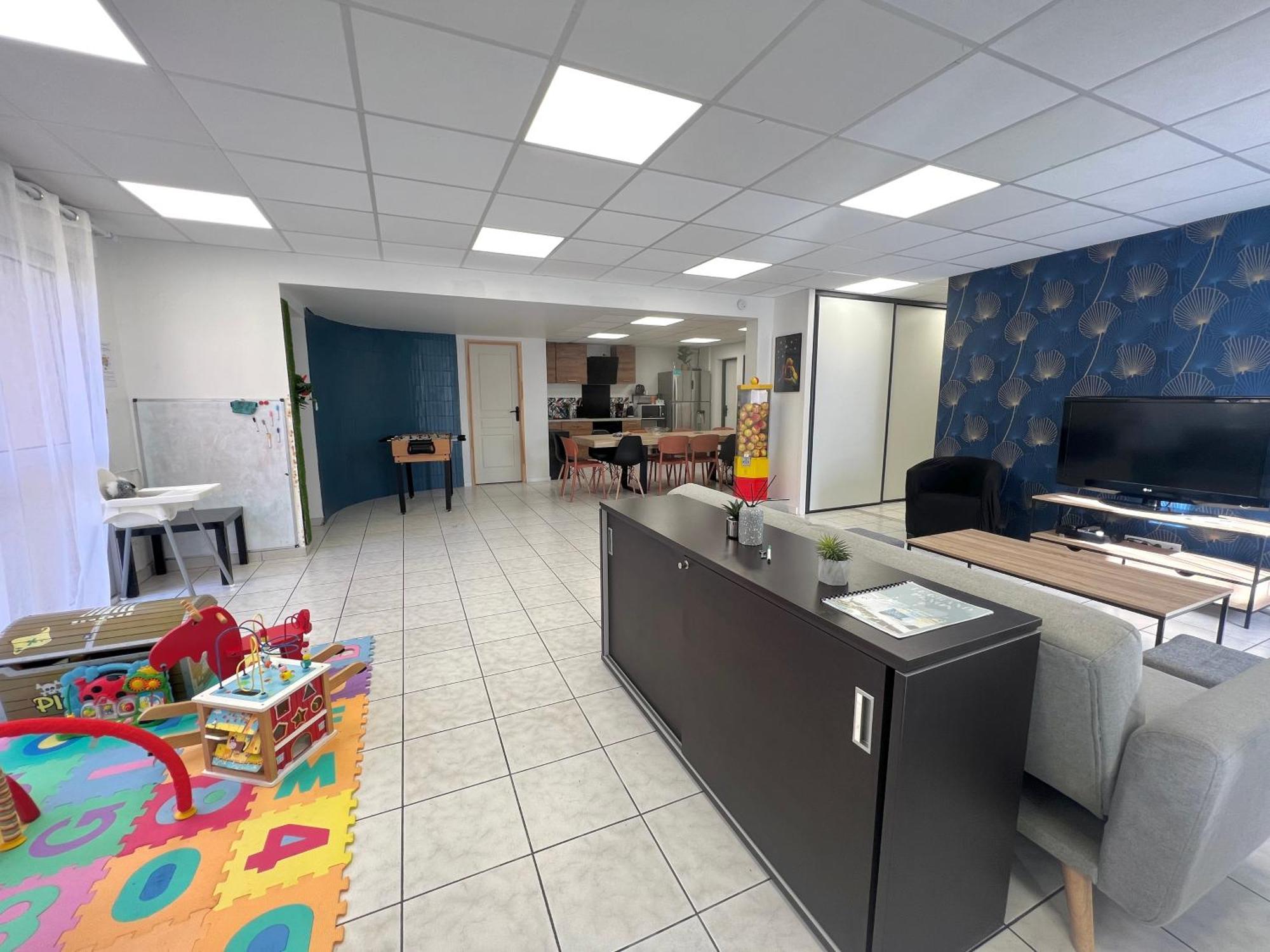 Le Grand Penon ~ Logement Spacieux A 6 Min Du Parc Saint-Georges-les-Baillargeaux Exteriér fotografie